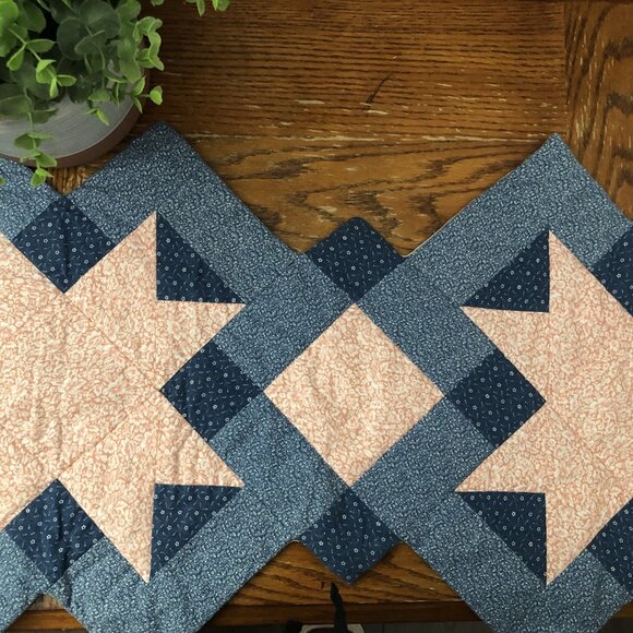 Vintage 1980s Lap Quilting with Georgia Bonesteel book with 4 Quilt Blocks - Picture 7 of 7